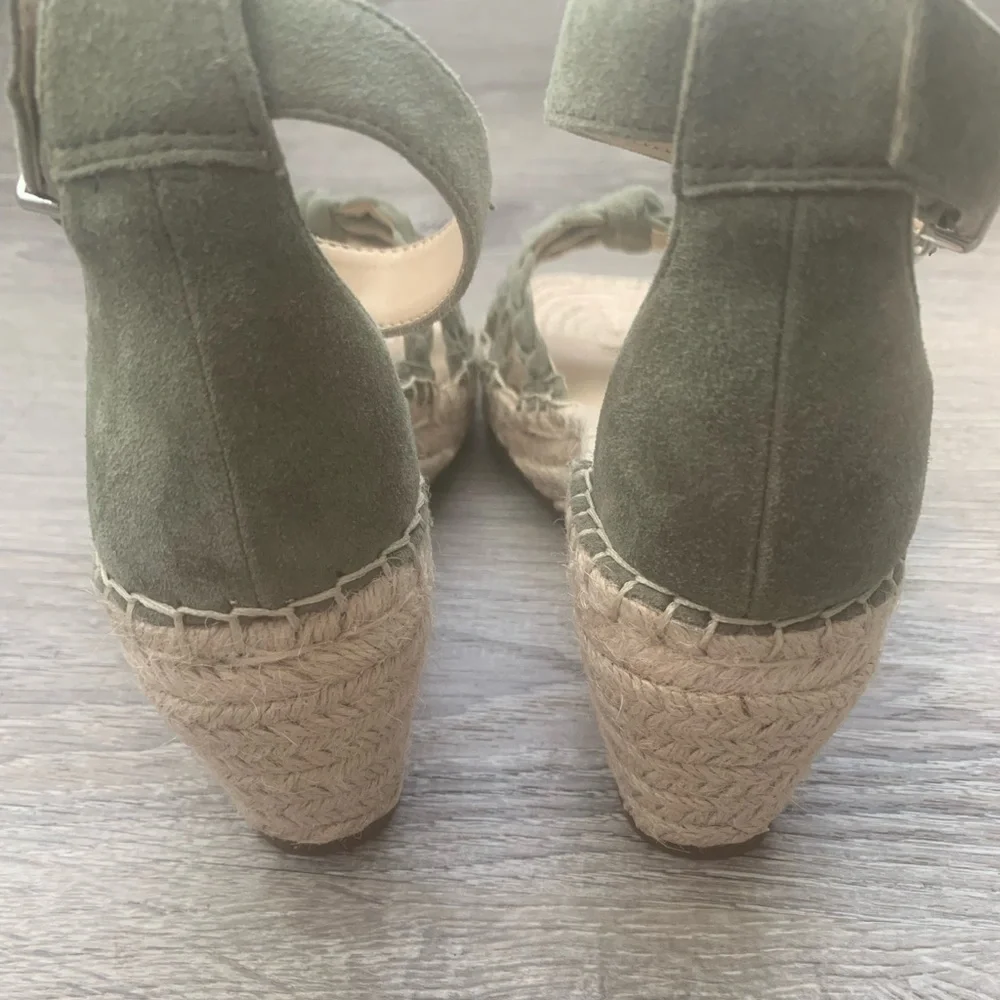 Vince Camuto nwot one